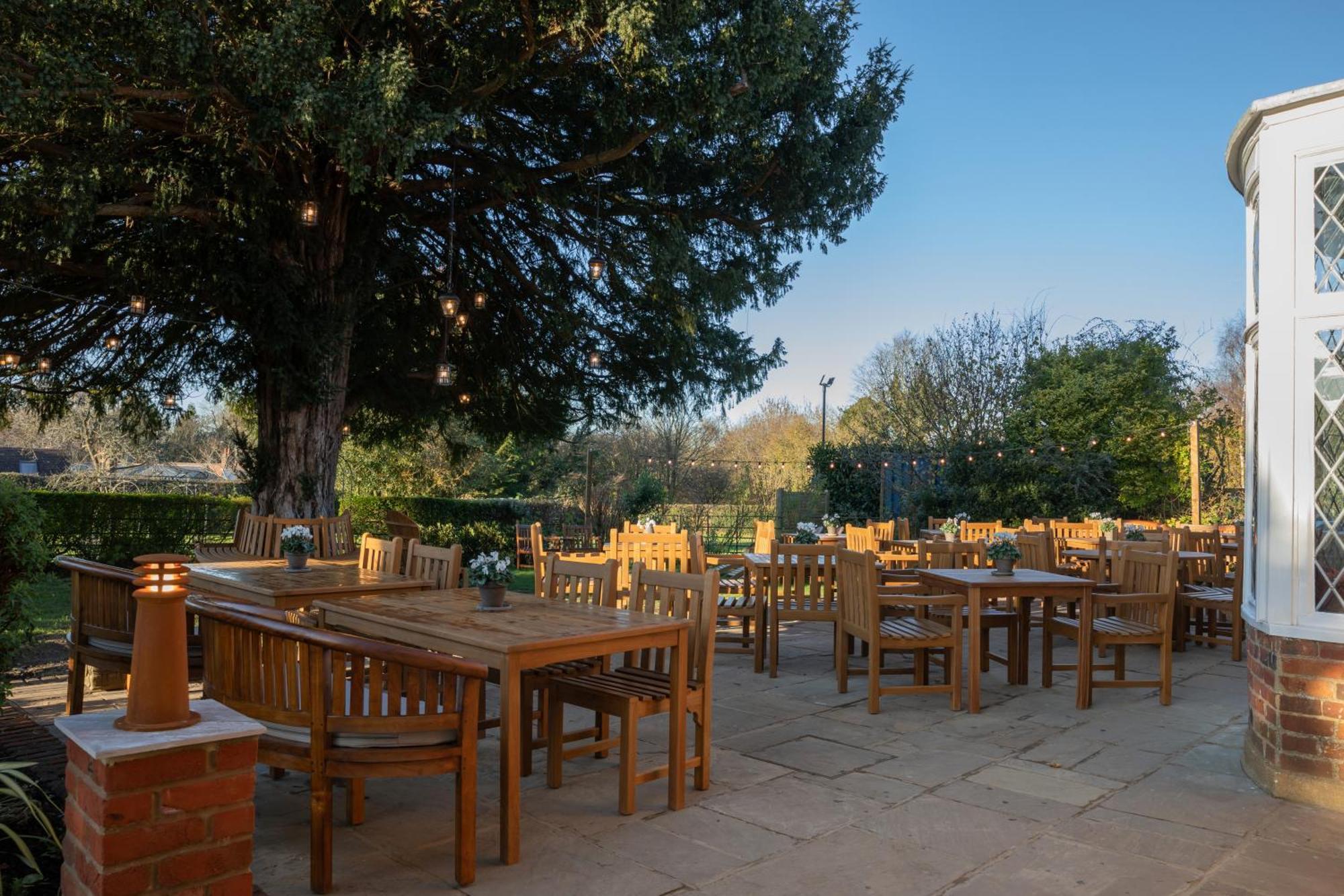 Bedford Arms Hotel Rickmansworth Eksteriør bilde